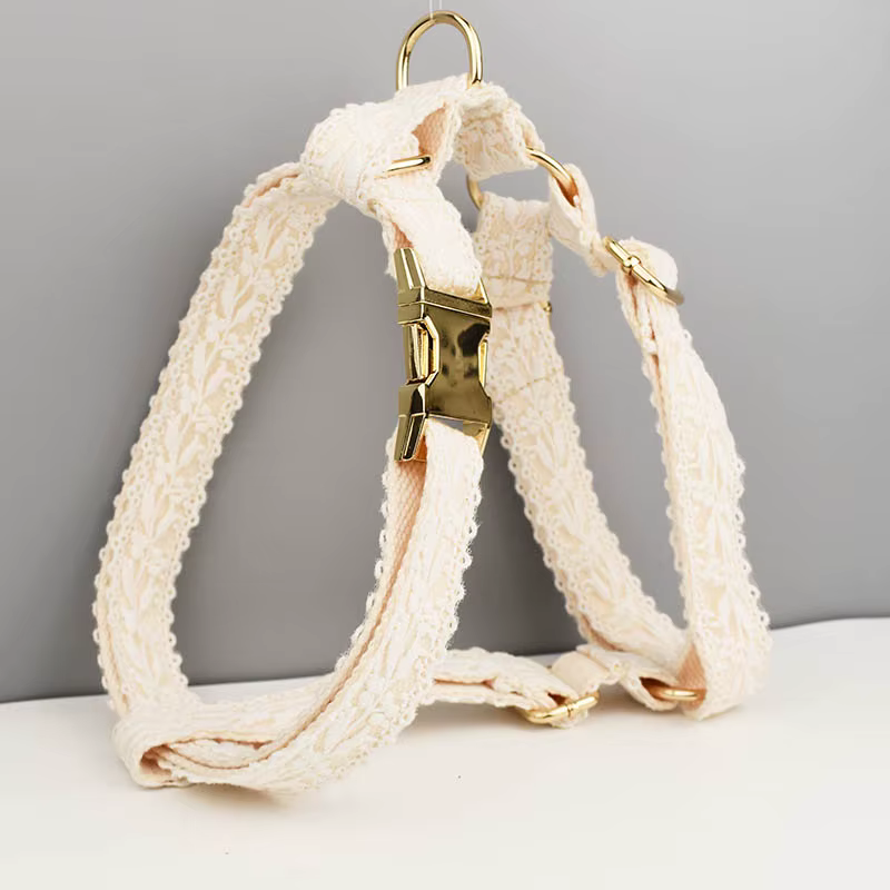 Collier pour chien en dentelle personnalisé avec plaque gravée sur mesure, collier de mariage pour animaux de compagnie, harnais pour chiens, accessoires pour chiens, dentelle de luxe 03