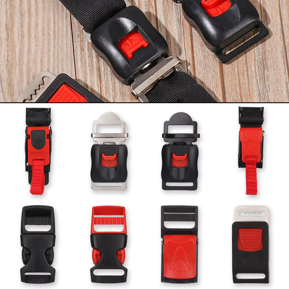 Clips flexibles pour casques de vélo