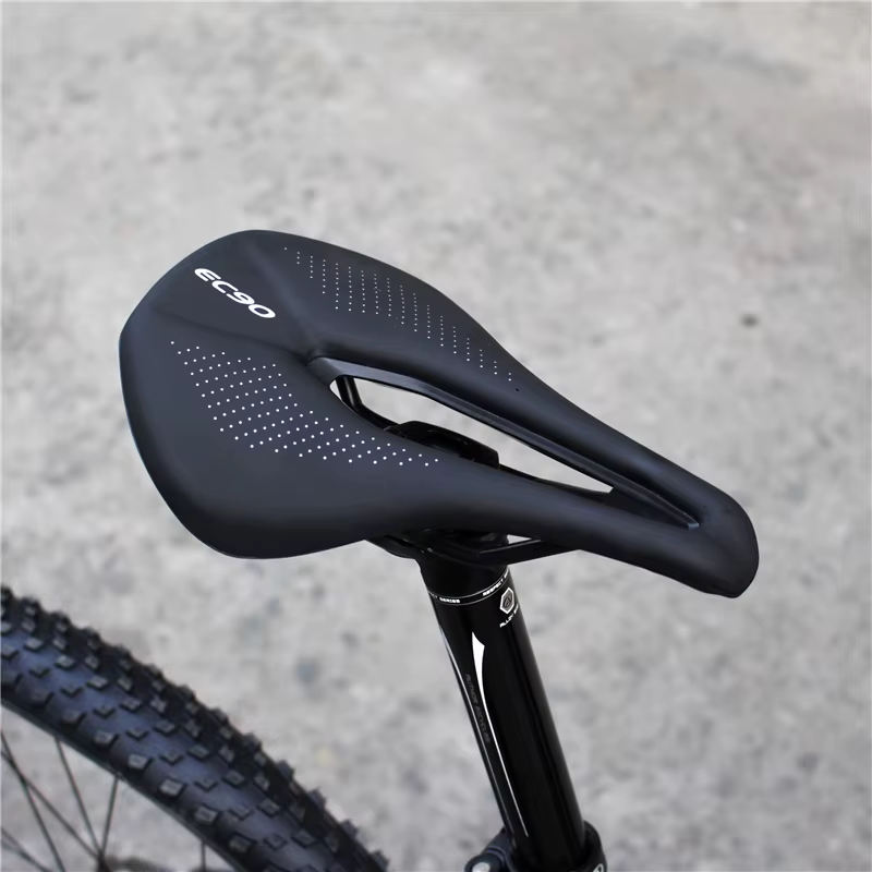 Selle EVA selle de vélo creuse selle de vélo de route confortable conception ergonomique selle vtt arc en acier coussin