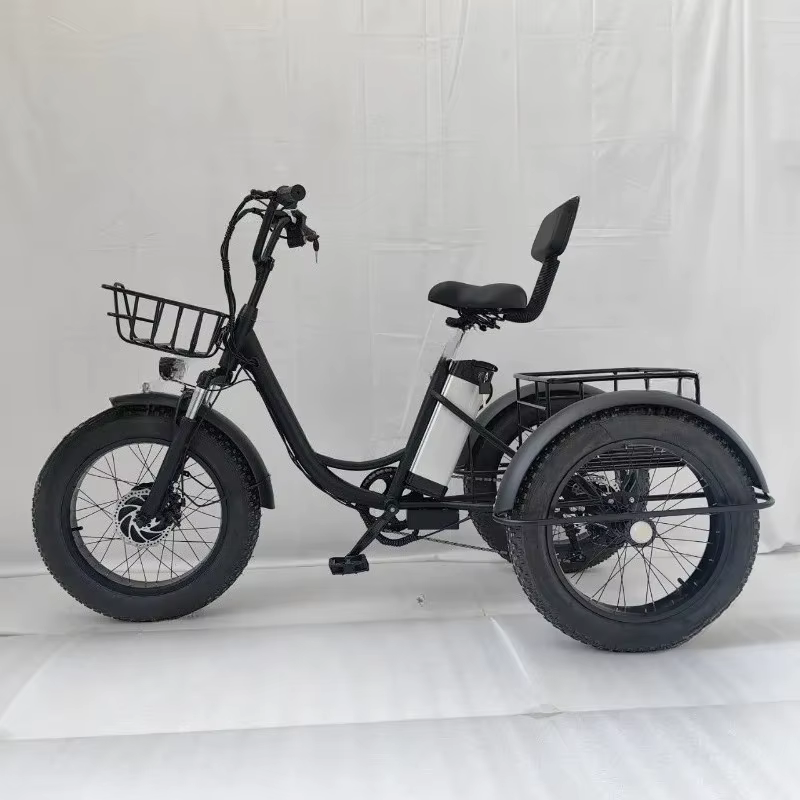 Tricycle électrique à pédales avec pneus larges de 20 pouces