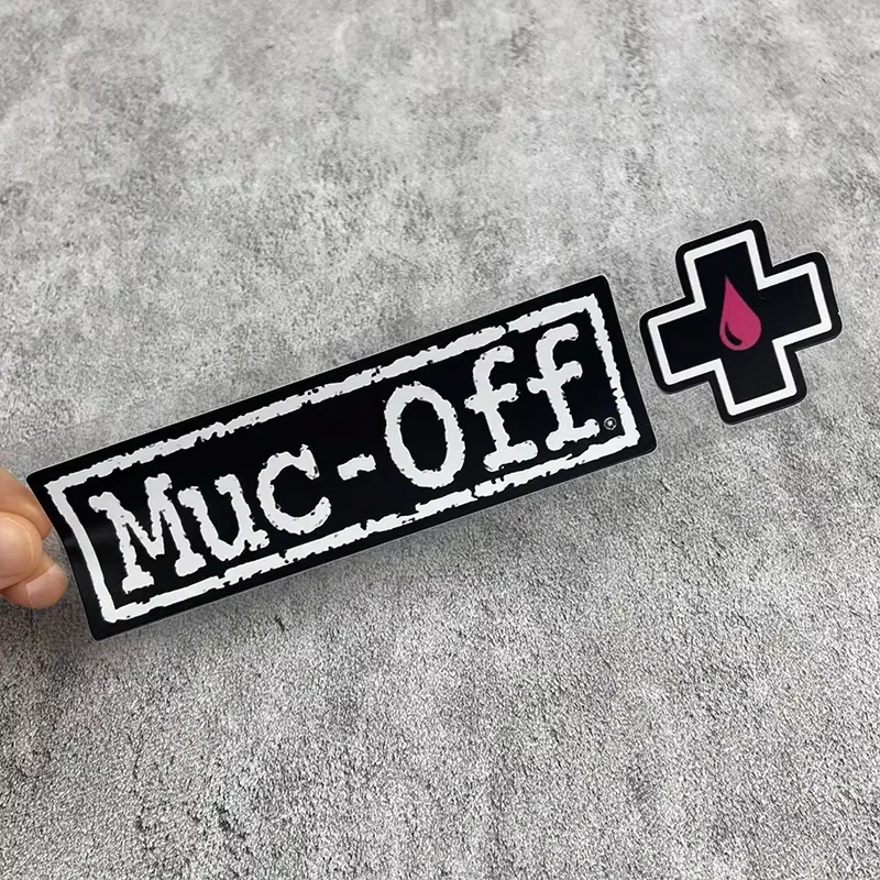 1PC Muc - Off Brand Decals - Ensemble d'autocollants avec logo "Muc - Off" et icônes de gouttelettes croisées