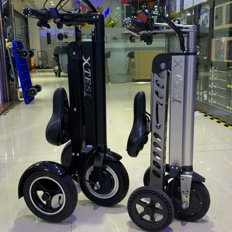 Nouveau Mini petit Tricycle électrique pliable Portable personnes âgées équitation trajet Scooter
