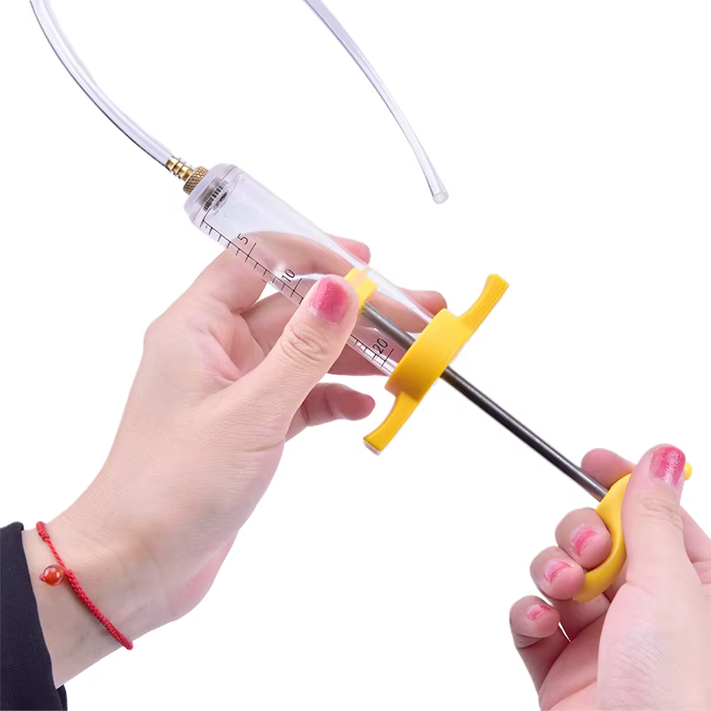 Injecteur de seringue hydraulique universel pour vélo