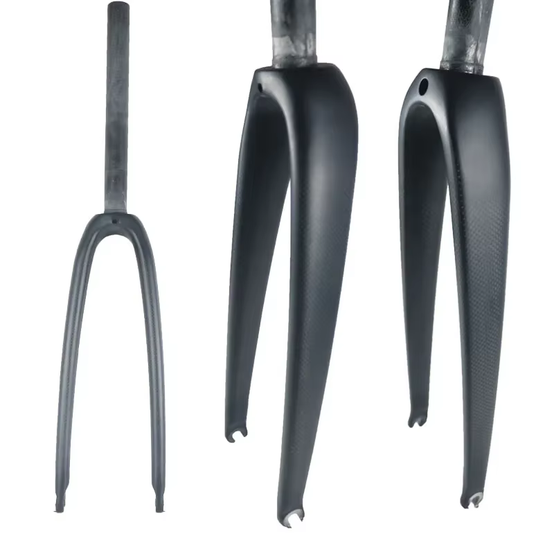 Fourche de vélo de route en carbone