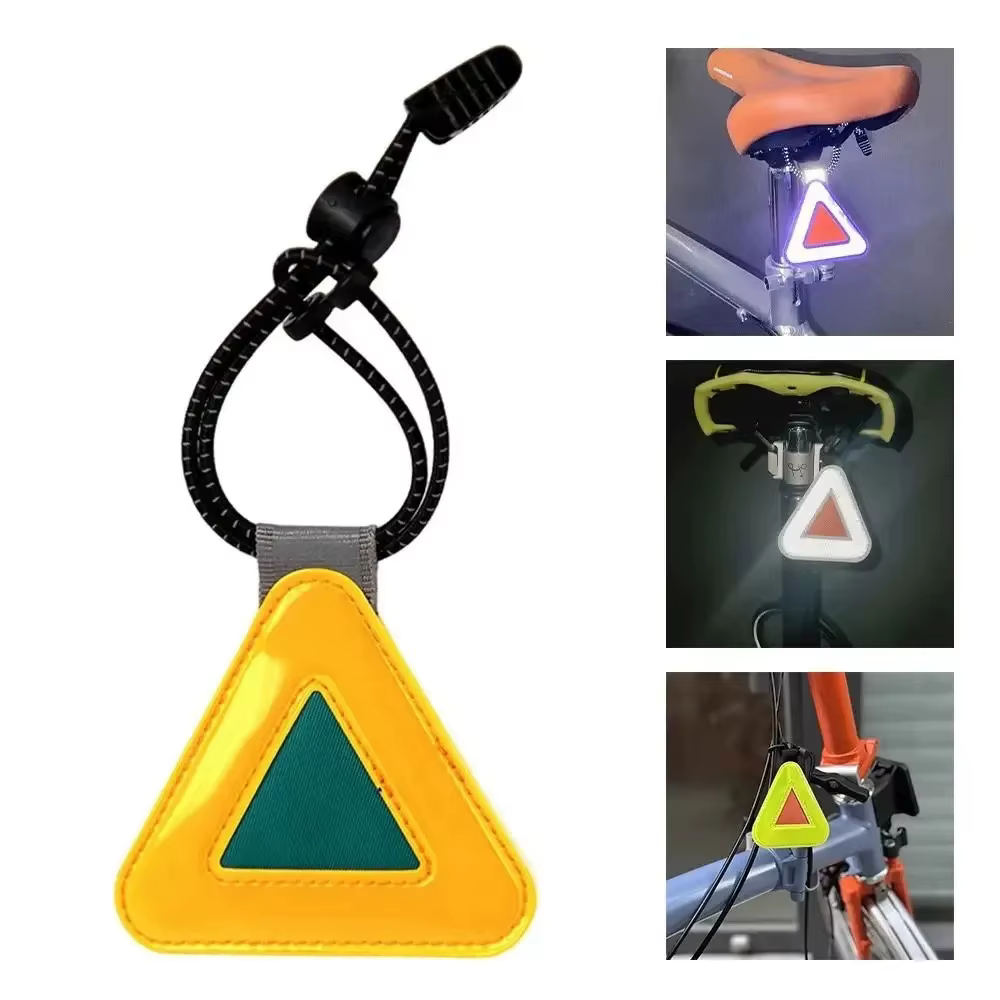 Panneau triangulaire réfléchissant haute visibilité