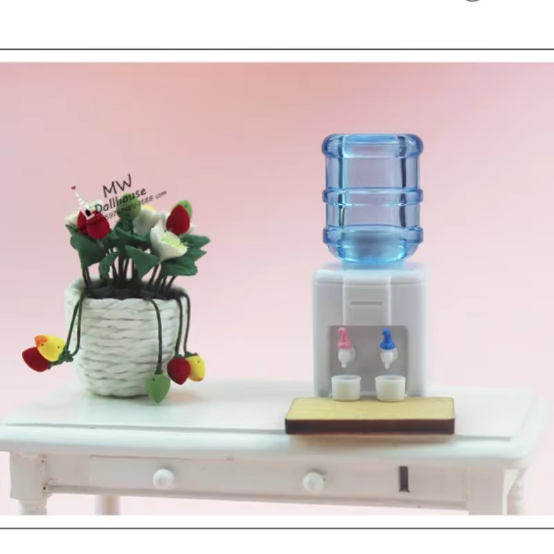 Nouveau modèle de scène de jeu alimentaire miniature, mini accessoires, mini distributeur d'eau, accessoires de décoration pour la maison, pour le salon